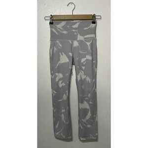 Lululemon Wunder Under Crop‎ Leggings Size 2 Silver High Rise Athleisure Stretch